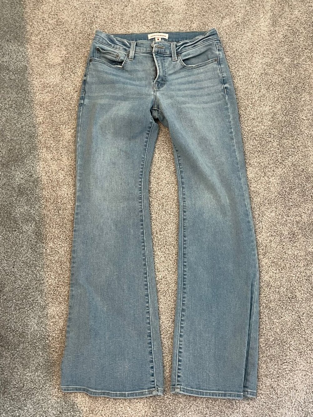 Women's Classic Lucky Brand Light Wash Jeans Sweet Mid Rise Flare Size 6/28